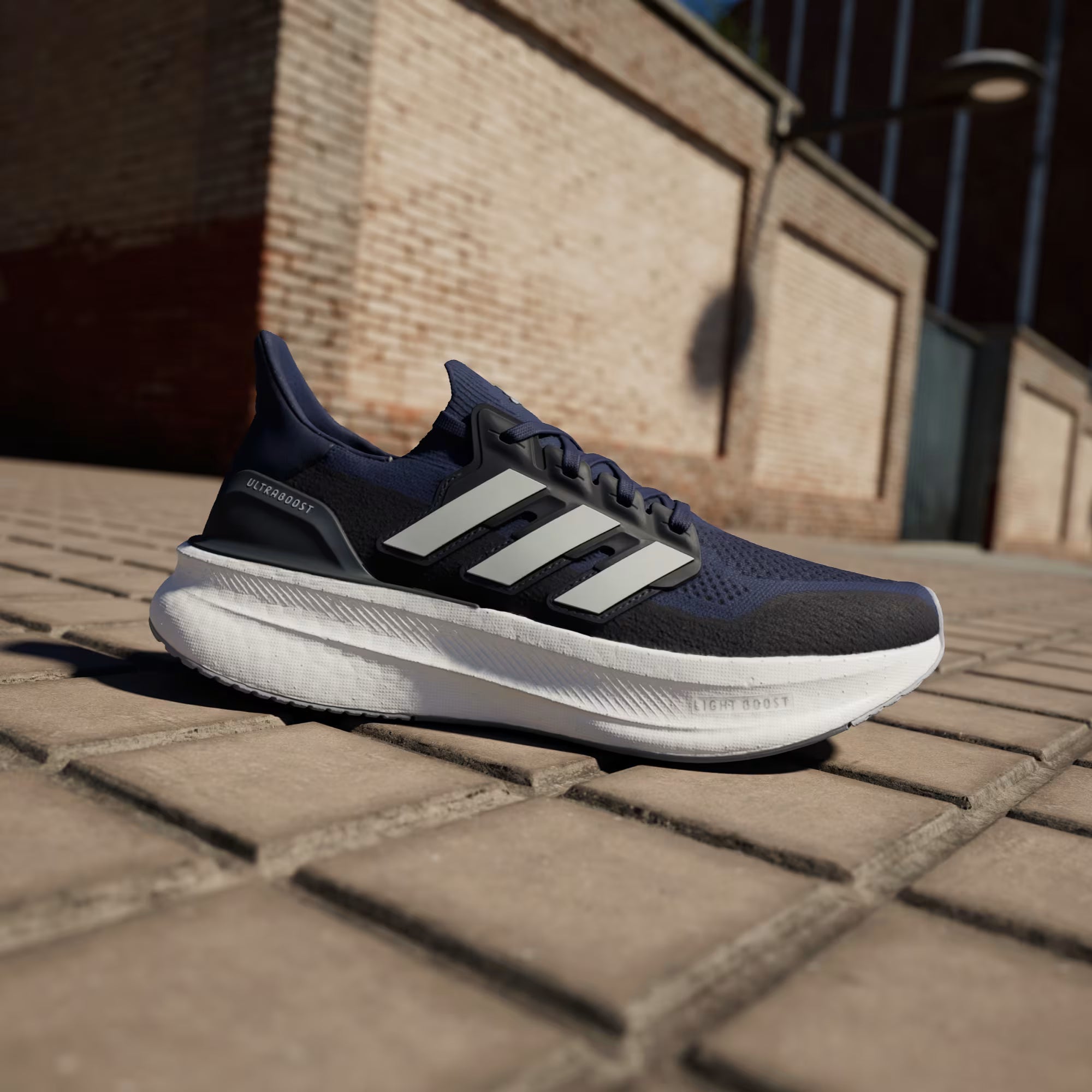 Adidas Ultraboost 5