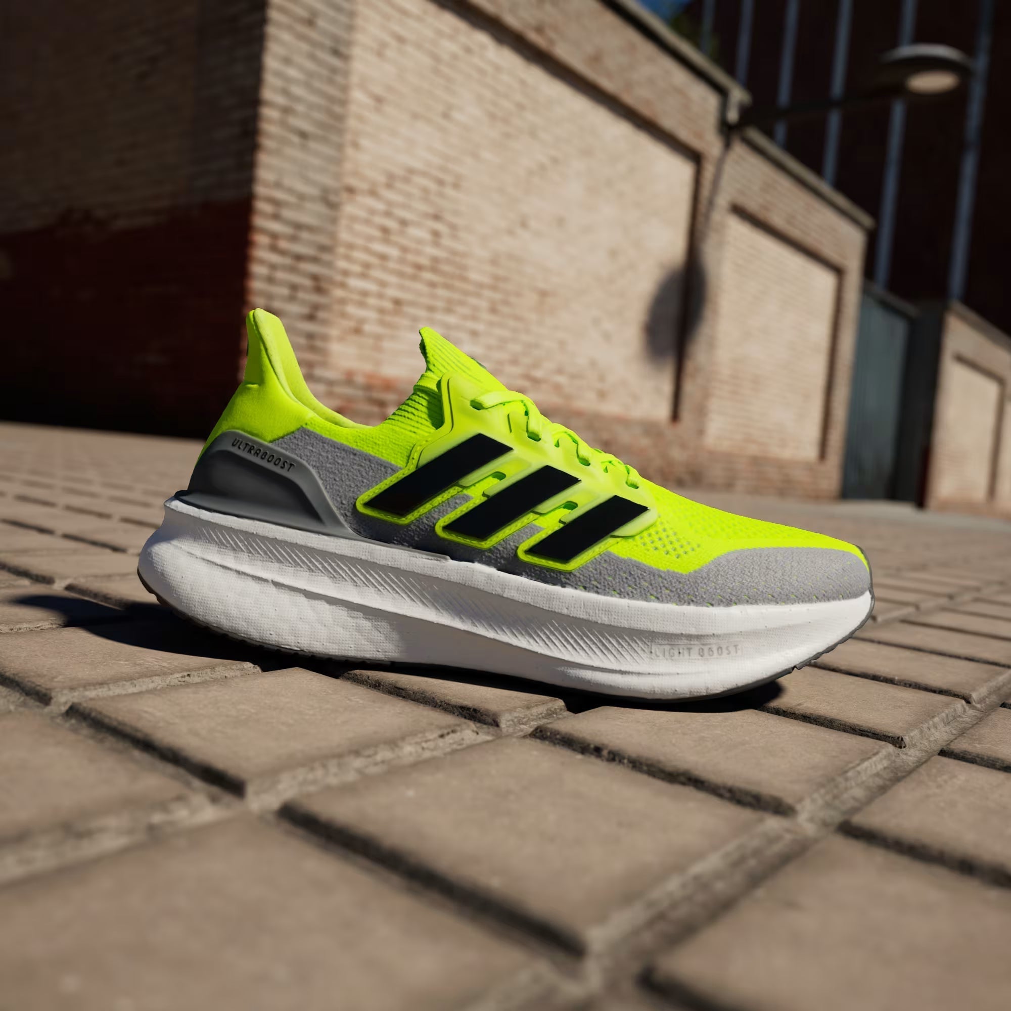 Adidas Ultraboost 5