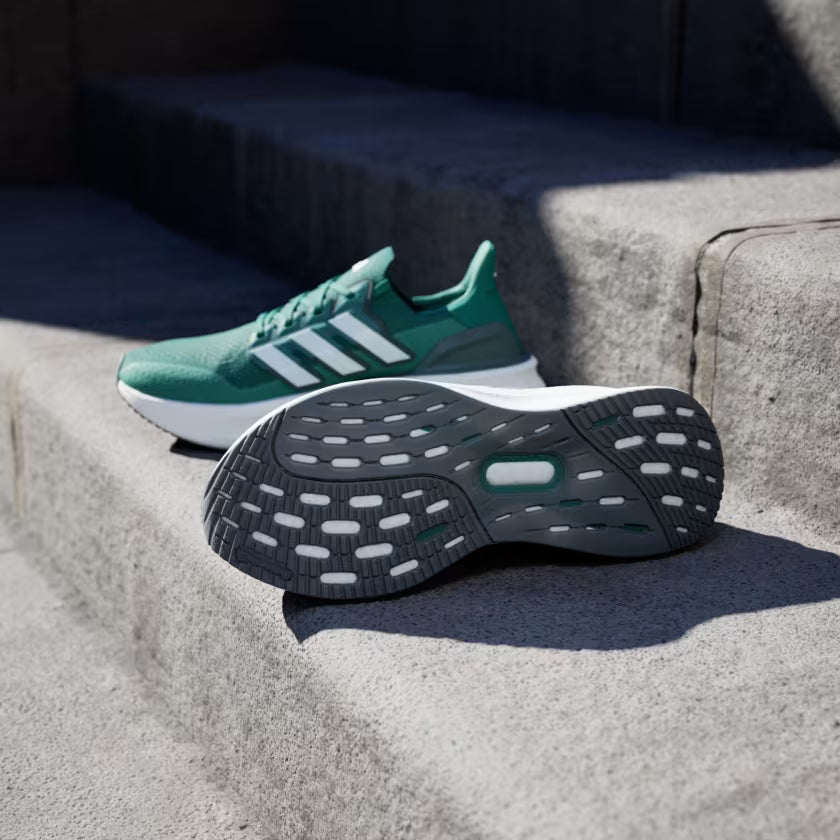 Adidas Ultraboost 5