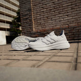 Adidas Ultraboost 5