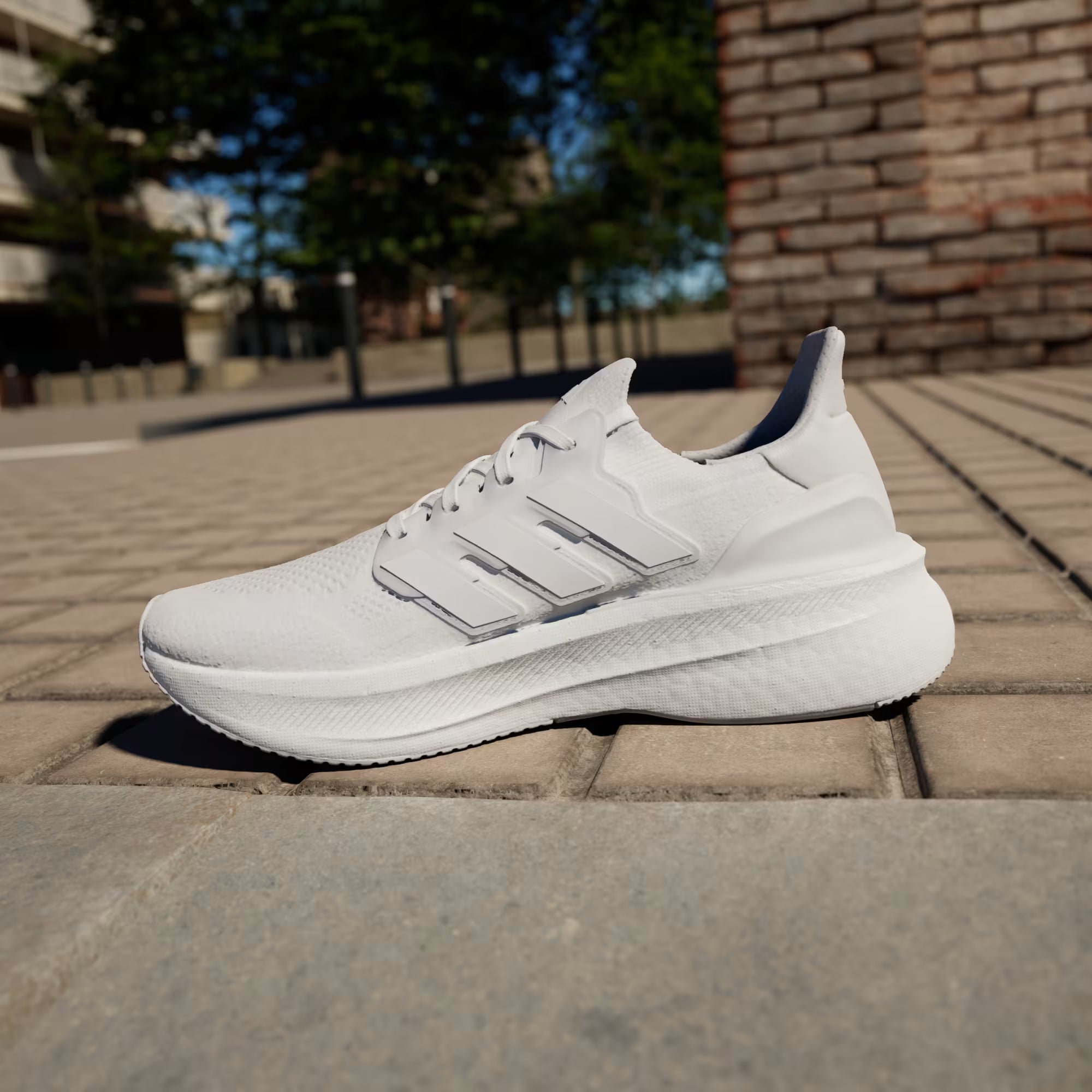 Adidas Ultraboost 5