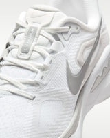 Nike Structure Plus