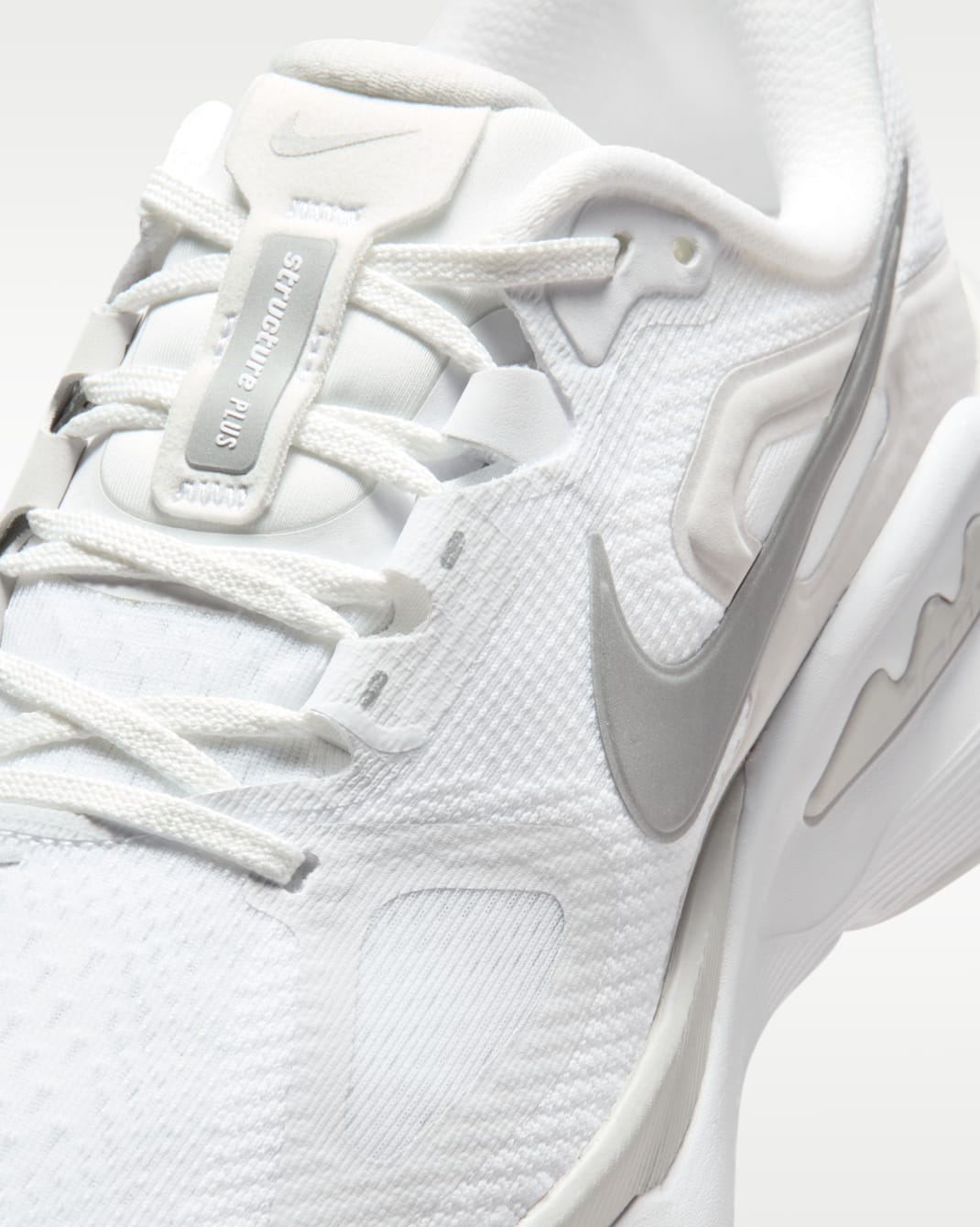 Nike Structure Plus