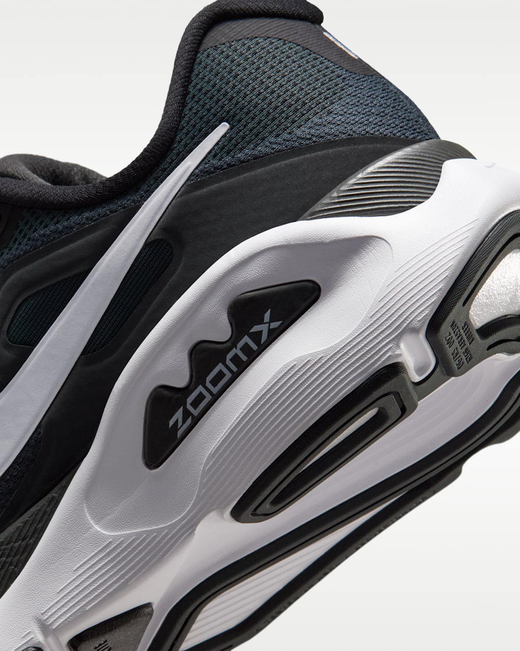 Nike Structure Plus