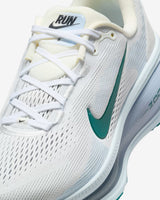 Nike Vomero 18