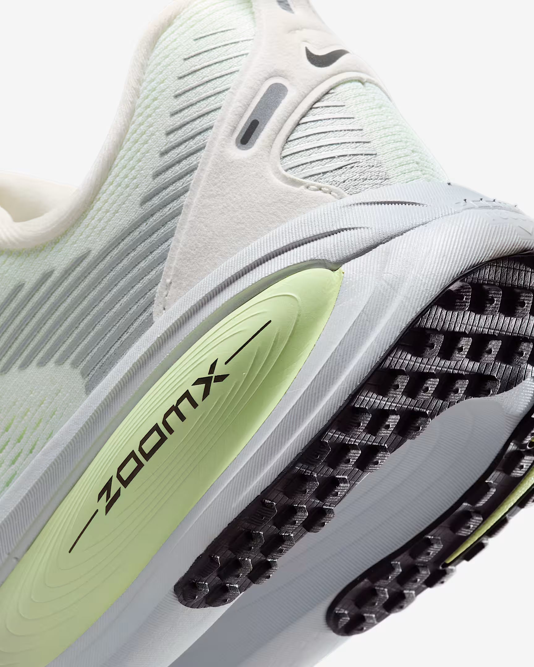 Nike Vomero 18