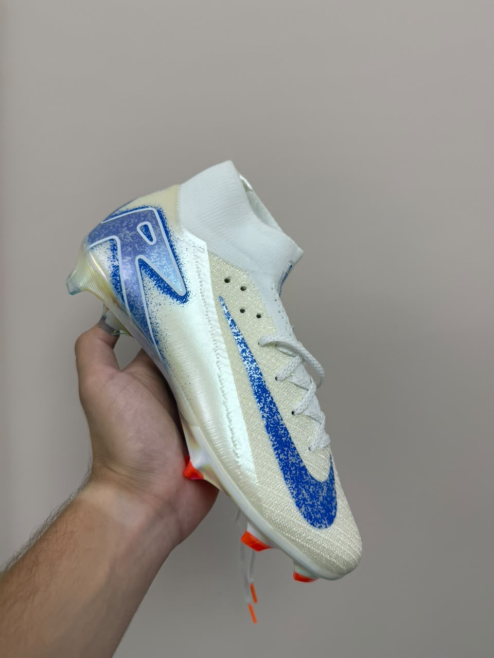 Nike Airzoom 16 High Socks Stock