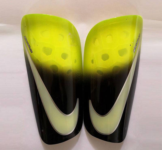 13th generation Nike high-end shin pads Yellow
