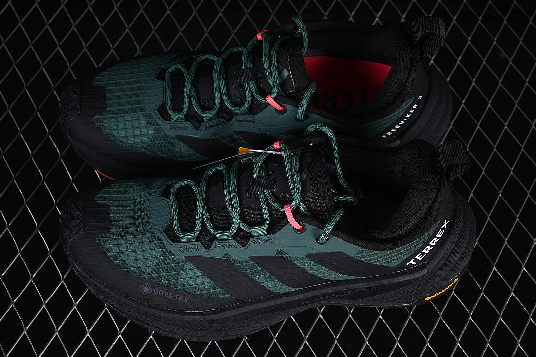 TERREX FREEHIKER 3 LOW CASUAL LIFE SHOES BLACKISH GREEN/BLACK