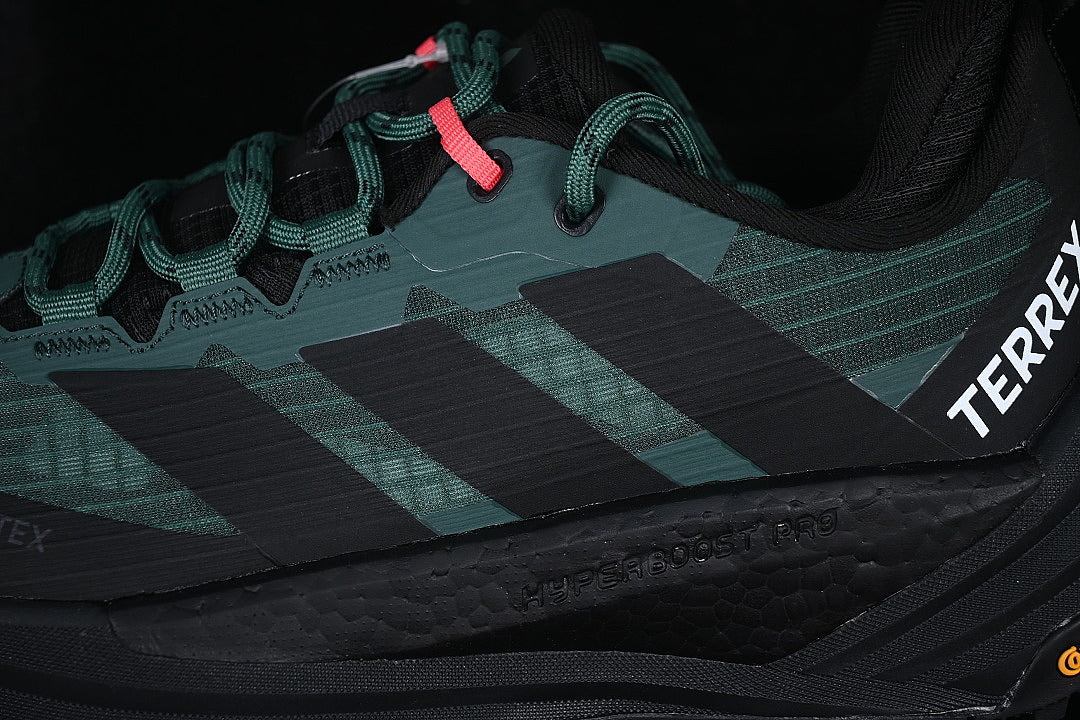 TERREX FREEHIKER 3 LOW CASUAL LIFE SHOES BLACKISH GREEN/BLACK