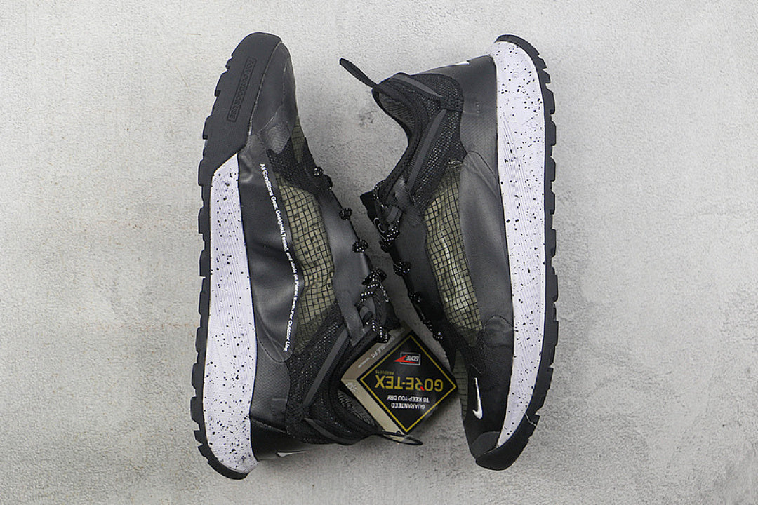 ACG MOUNTAIN FLY LOW GTX SE BLACK/BLACK/WHITE