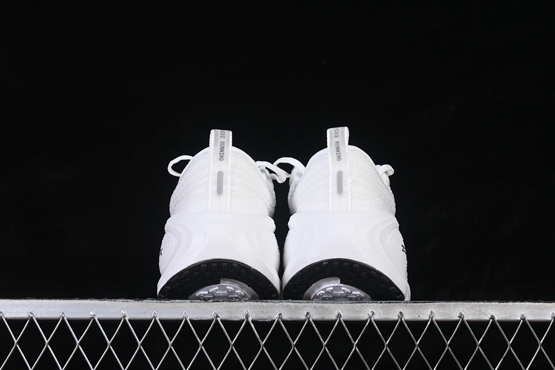 NIKE VOMERO PLUS ZOOM X WHITE/BLACK