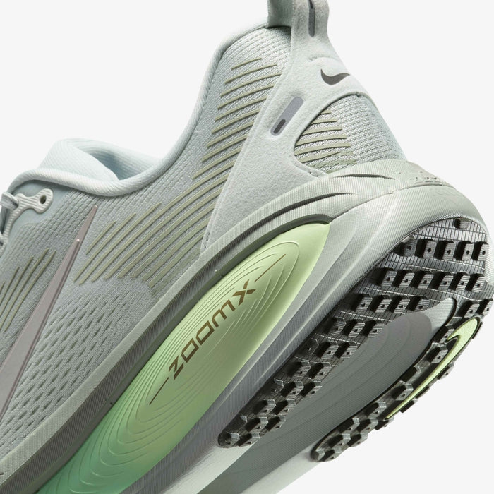 Nike Vomero 18