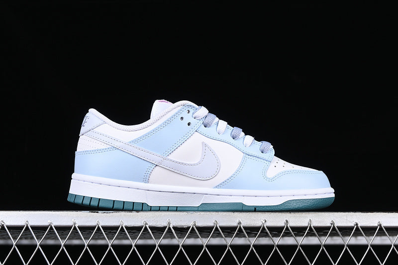 【300】[FD9911-101]-[SB DUNK LOW WHITE/BLUE]-[WOMAN:35.5-40]