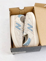 New Balance Pro Court
Beige Ocean blue