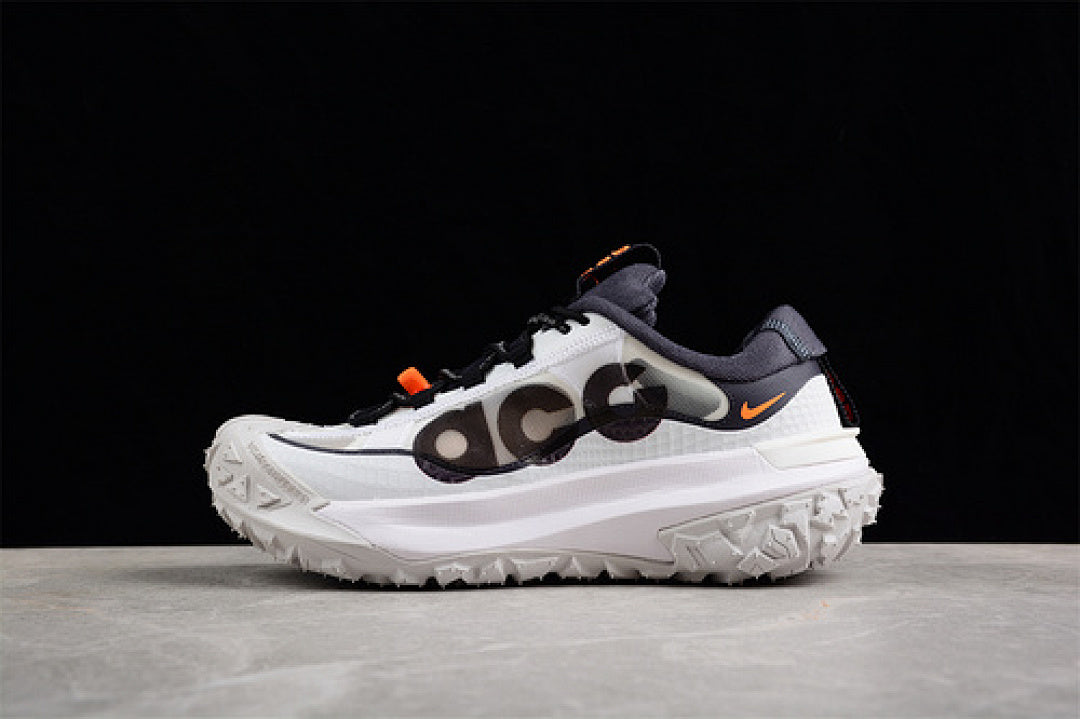 ACG MOUNTAIN FLY 2 WHITE/BLACK