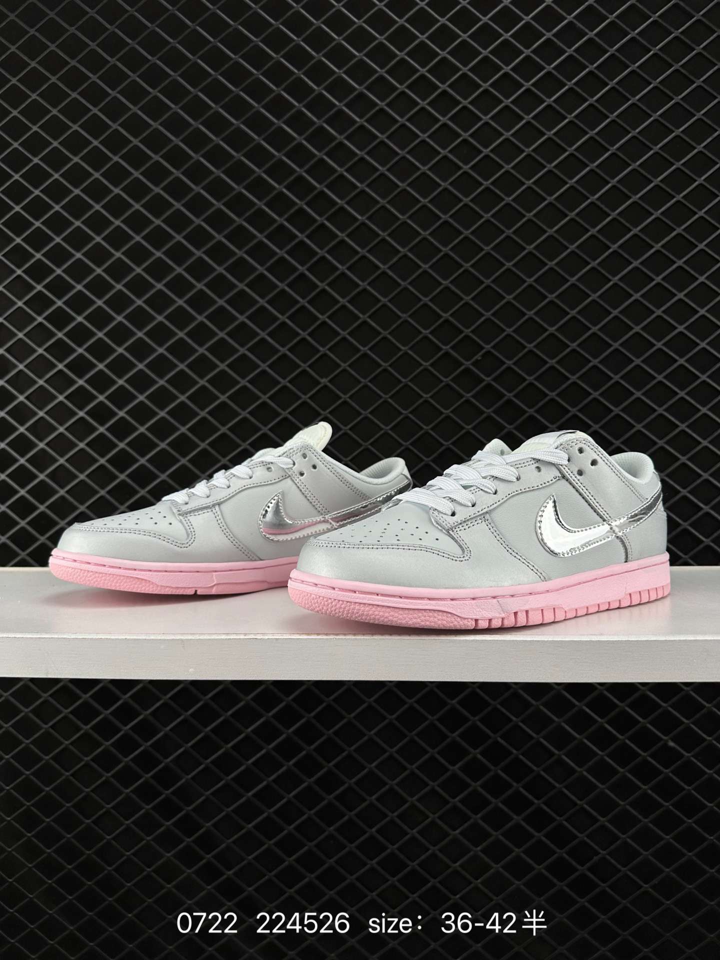 3 224 Year of the Dragon exclusive color matching, Nike sb Dunk Low LX” dunk series low-top casual sports skateboard shoes Item number: HM3698-6 Code: 22426 Size: 36～42 and a half Details