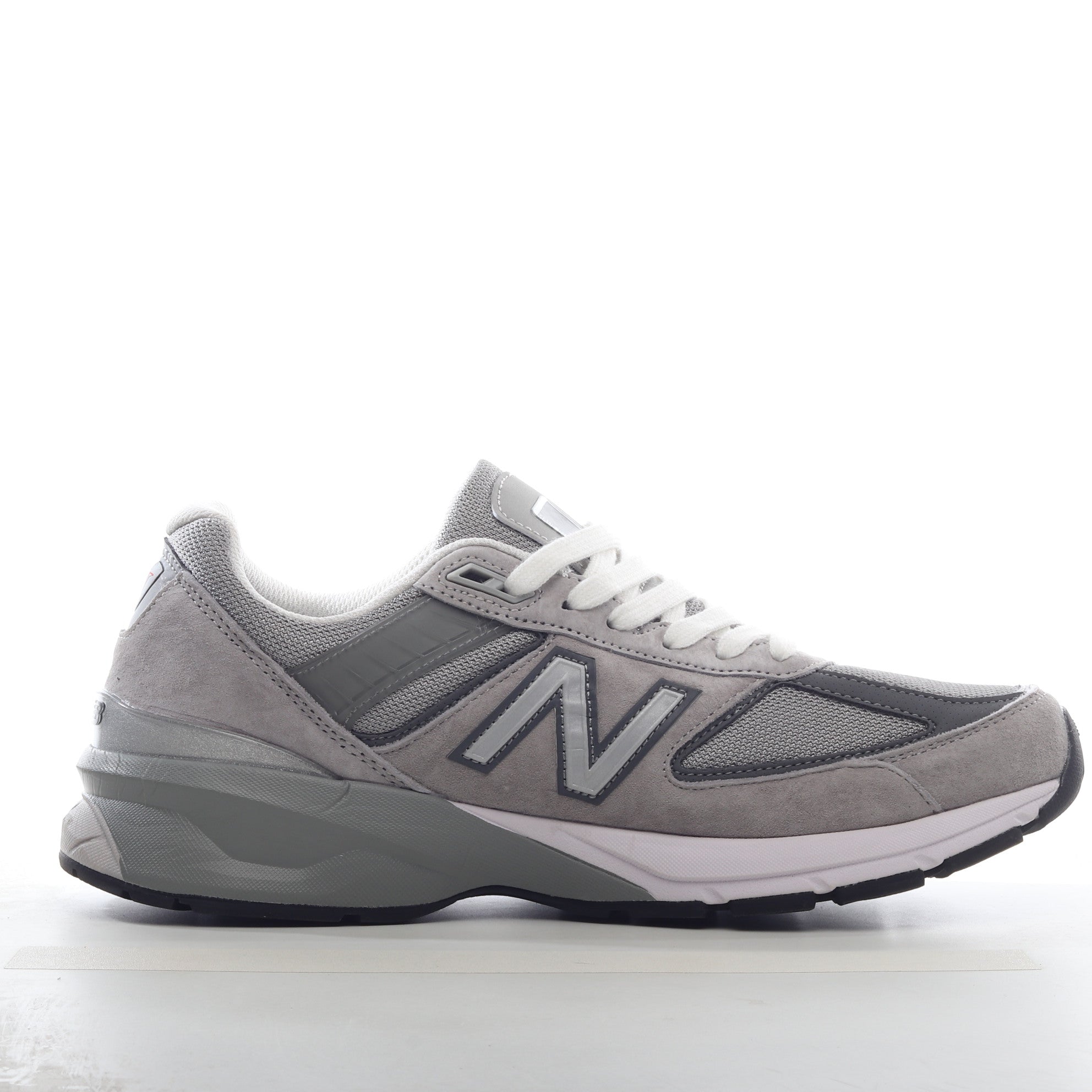 New Balance NB990