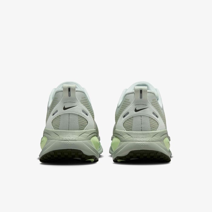 Nike Vomero 18