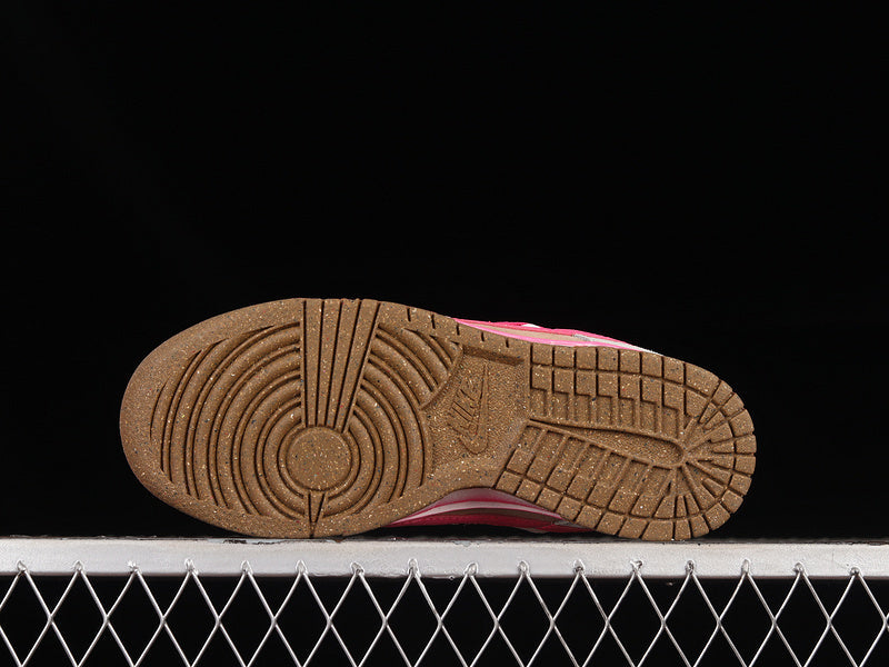 【300】[DO9457-131]-[SB DUNK LOW 85 GREY/PINK]-[WOMAN:36-40]