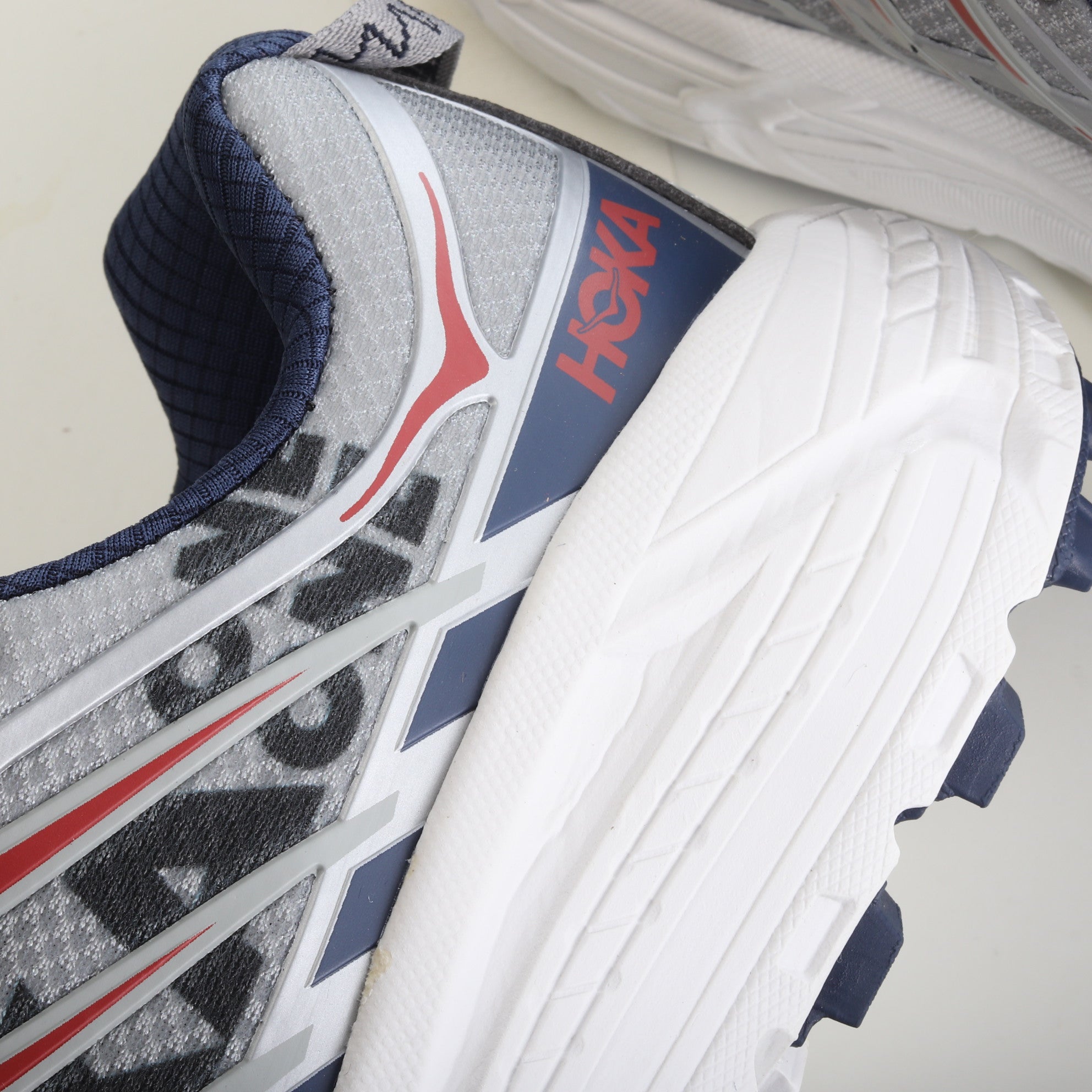 Hoka One One Mafate Three 2