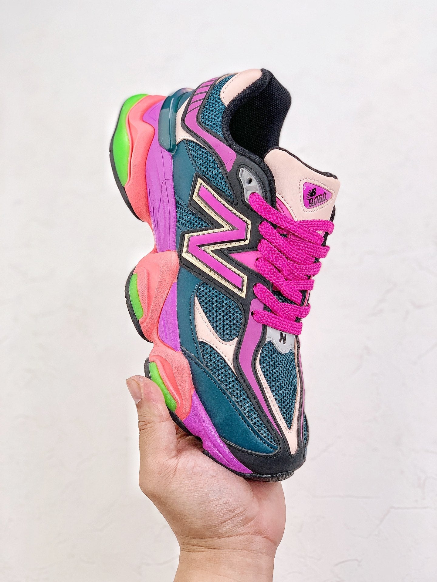 New Balance NB 9060 Nave and colors