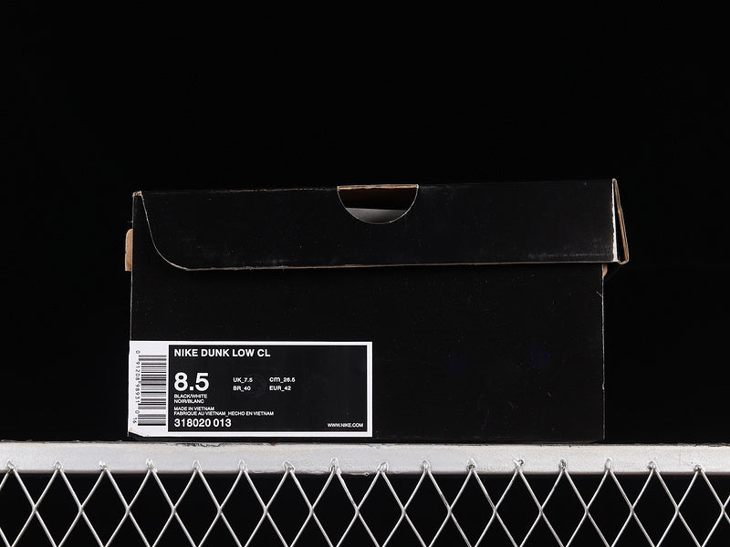 【340】[318020-013]-[SB DUNK LOW BLACK/SAIL]-[MAN:39-45]