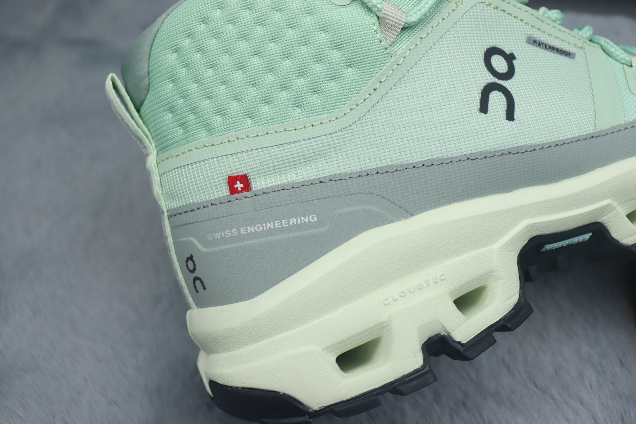 ONCLOUD ROCK LOW WATER PROOF