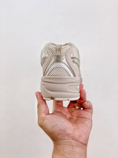 New Balance 530 Poisn