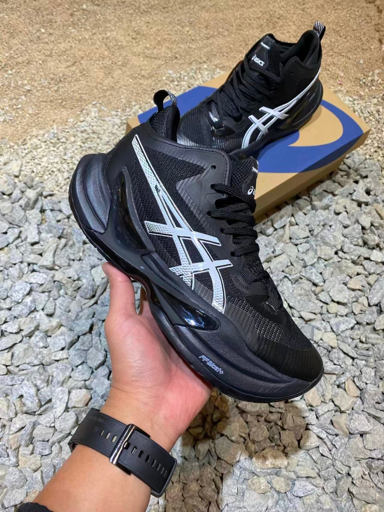 ASICS Men's Metarise 2 Volleyball Shoes