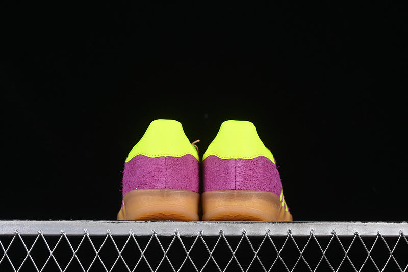 【200】【HQ8715】-[ORIGINALS GAZELLE INDOOR SHOCK PURPLE/SOLAR YELLOW/GUM]-[WOMAN:36-39]-[MAN:40-45]