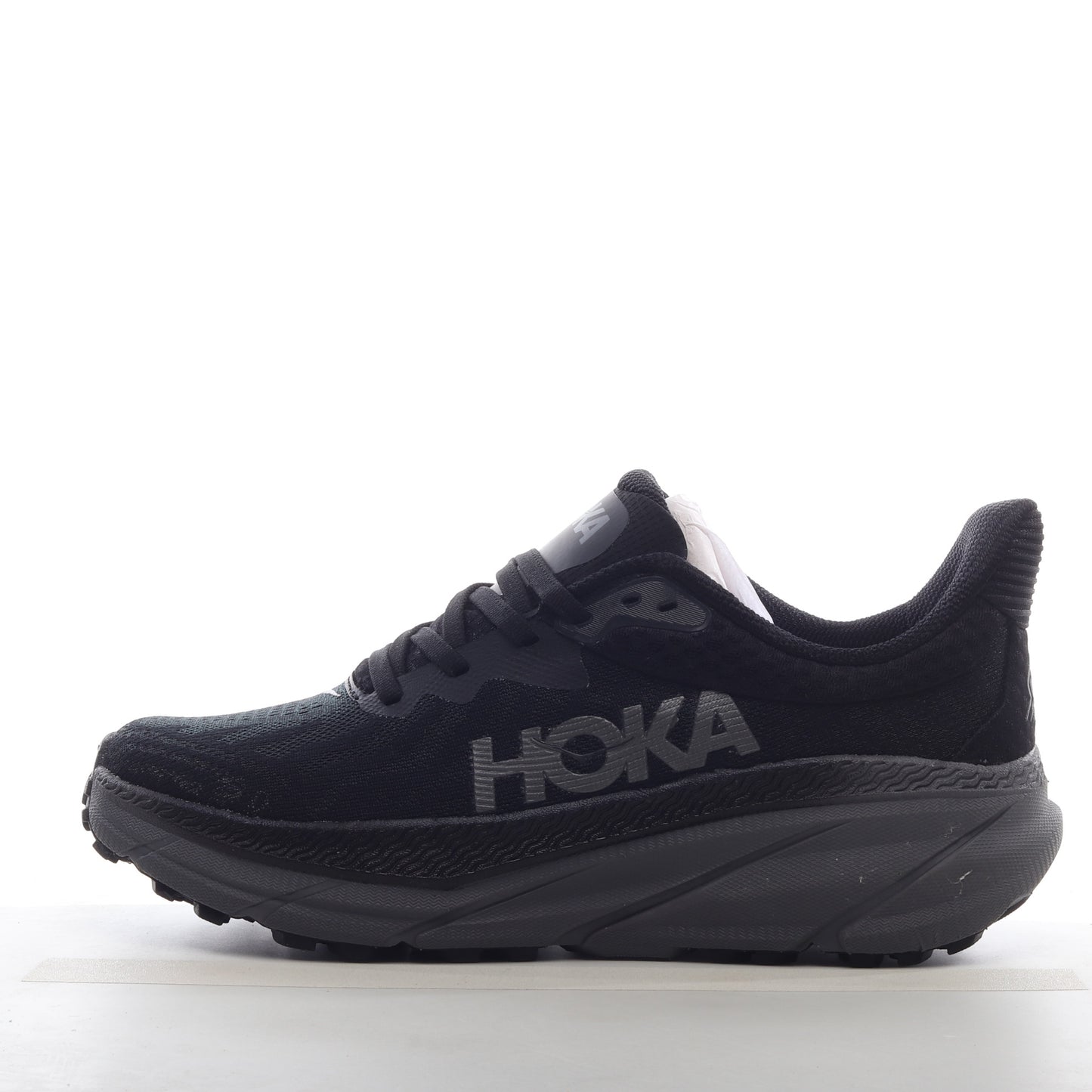 HOKA ONE ONE Challenger ART 7