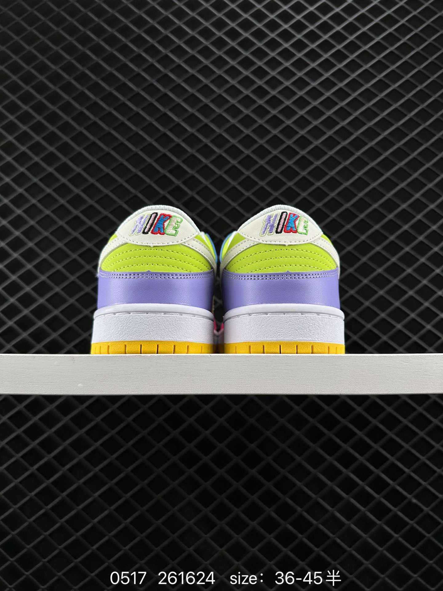 2 Nike SB Dunk Low Pro dunk series retro low-top casual sports skateboard shoes. The ZoomAir cushion is soft and comfortable, effectively absorbing the impact of skateboarding and other extreme sports when they land, providing better protection for street athletes.