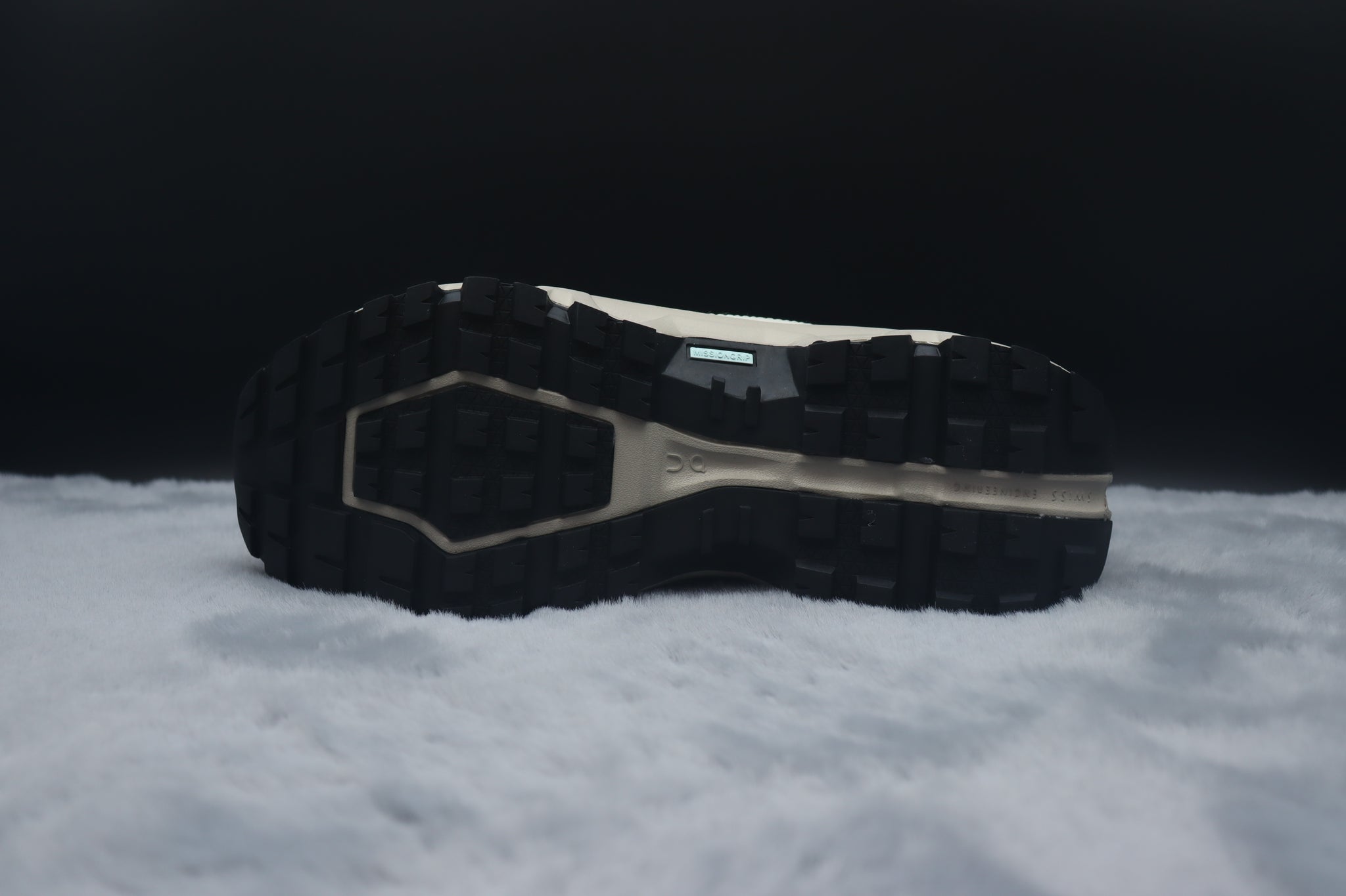ONCLOUD ROCK LOW WATER PROOF