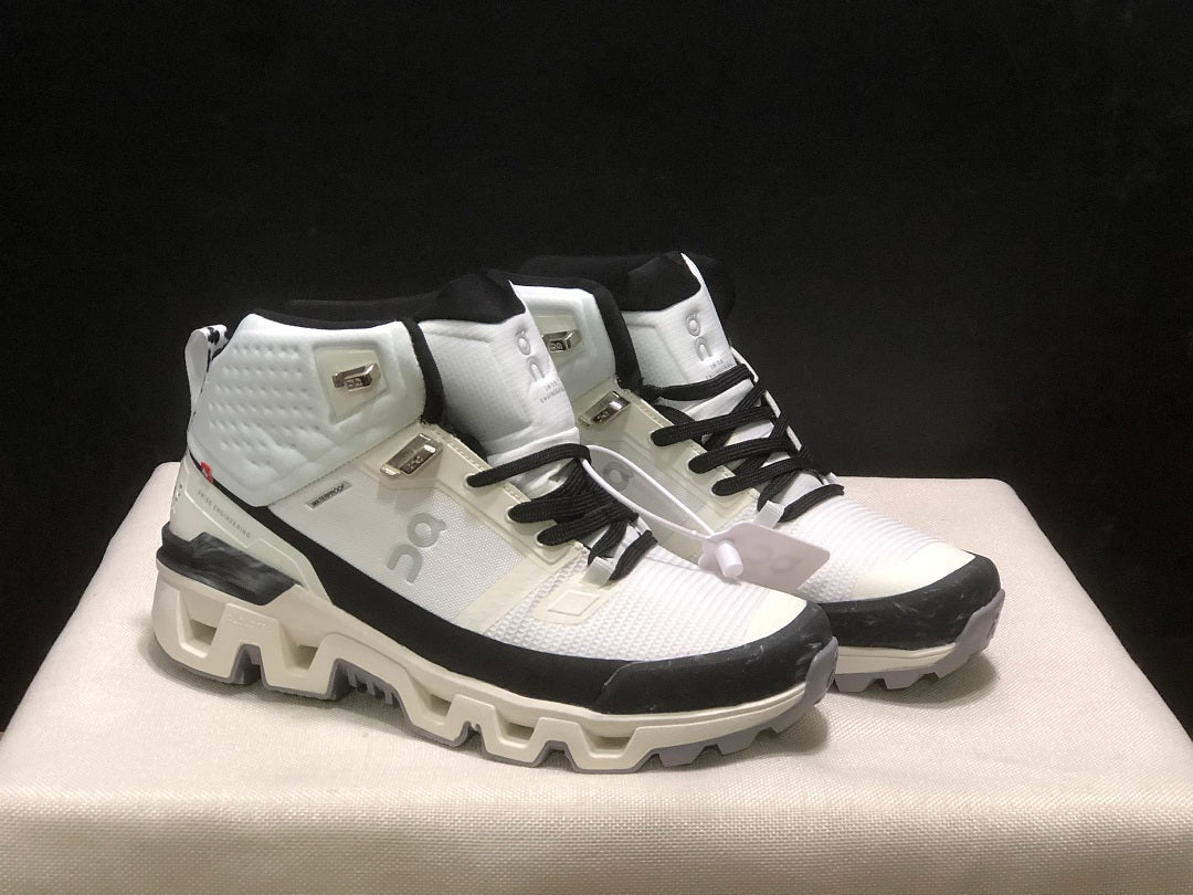 On Cloud Cloudwande White/Black