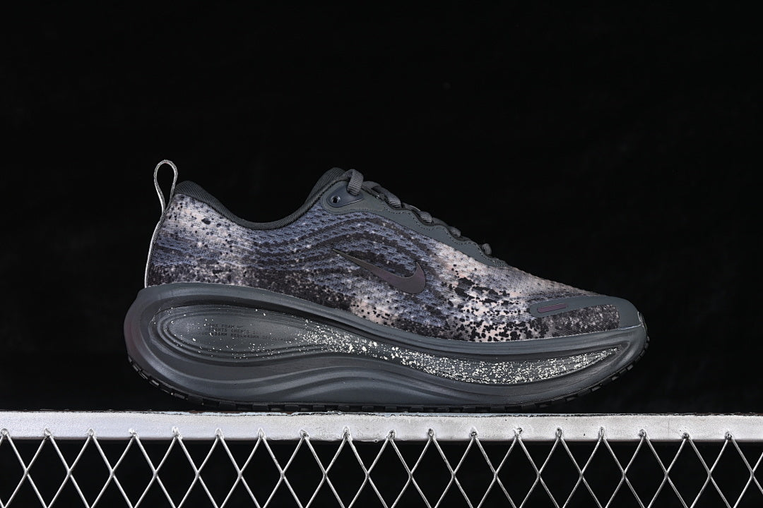 NIKE VOMERO PLUS ZOOM X NIGHT BLACK