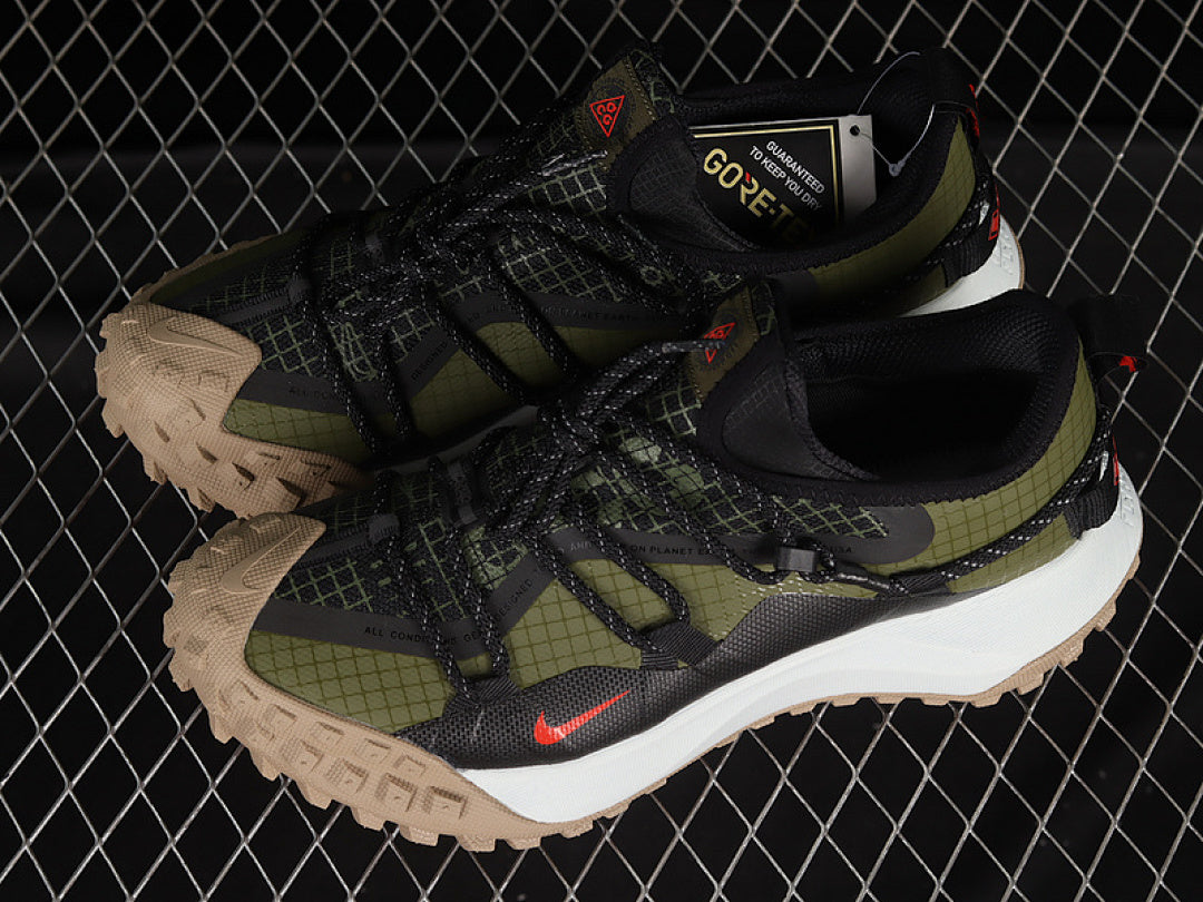 ACG MOUNTAIN FLY LOW SE PILGRIM/BLACK