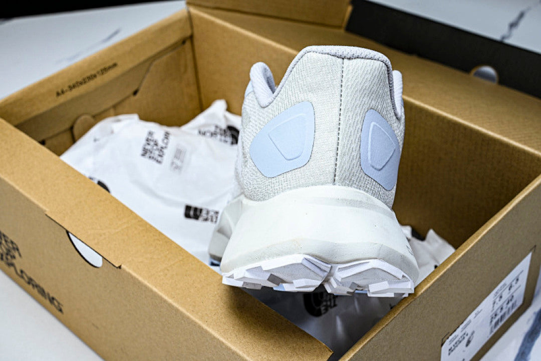 NS97R04A THE NORTH FACE ENDURIS 4 BLUE/GREY
