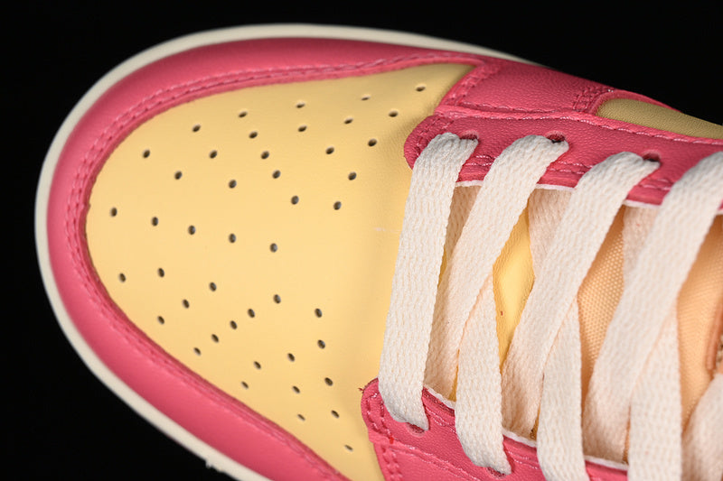 【330】【DH9765-200】-[DUNK LOW GS STRAWBERRY PEACH YELLOW/PINK]-[WOMAN:36-40]