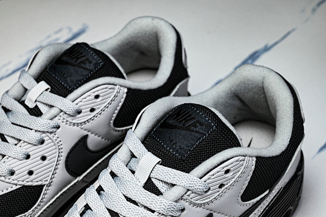 IM5989 077 AIR MAX 90 LIGHT SMOKE GREY BLACK LIGHT SMOKE GREY/BLACK/ANTHRACITE/PHOTON DUST