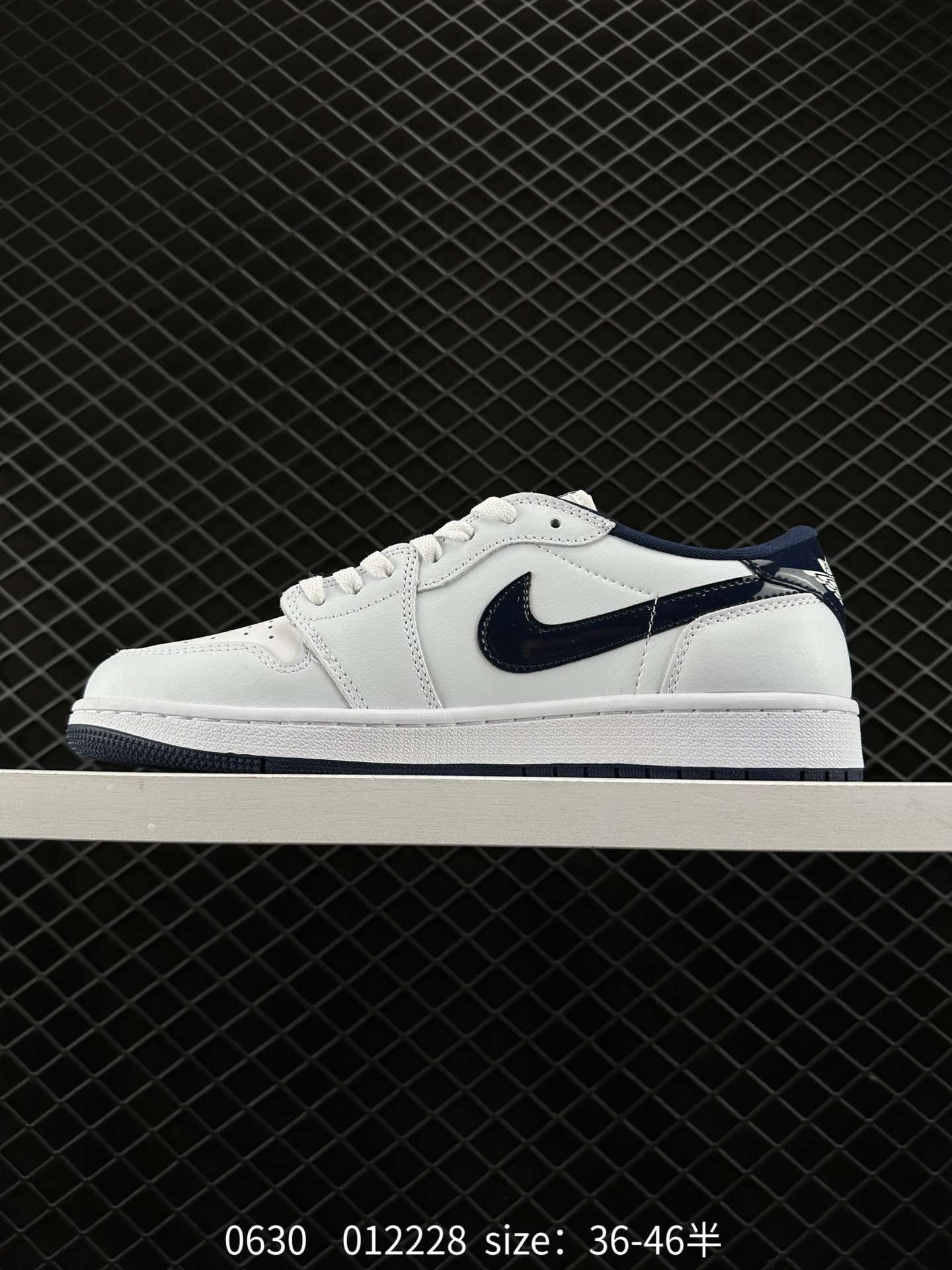4 Nike Air Jordan LowAJ Jordan generation classic retro cultural leisure sports basketball shoes Item number: FB9933-4 Size: 36 36. 37. 38 38. 39 4 4. 4