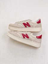 New Balance Pro Court
Beige/Red
