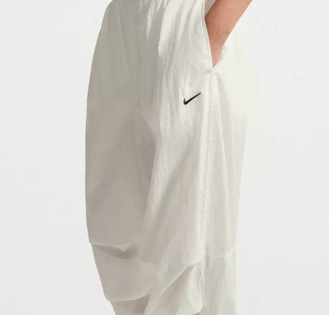 Women Woven Trousers
