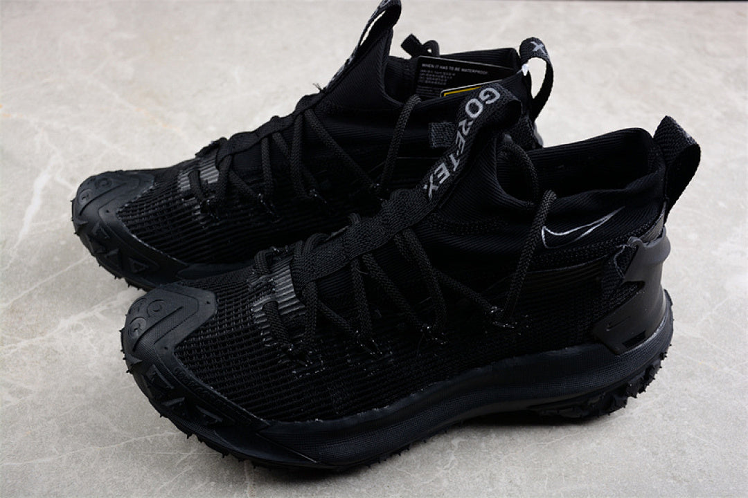 ACG MOUNTAIN FLY 2 LOW BLACK/BLACK/BLACK