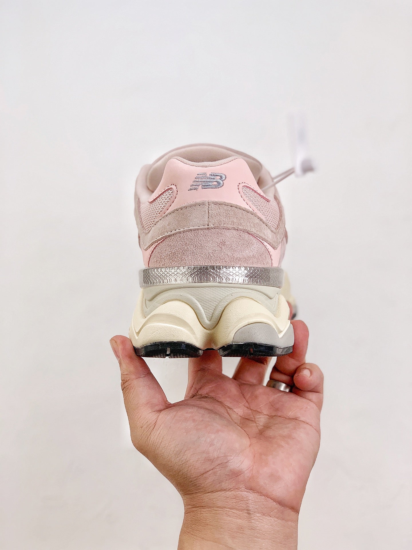 New Balance NB 9060 Pink
