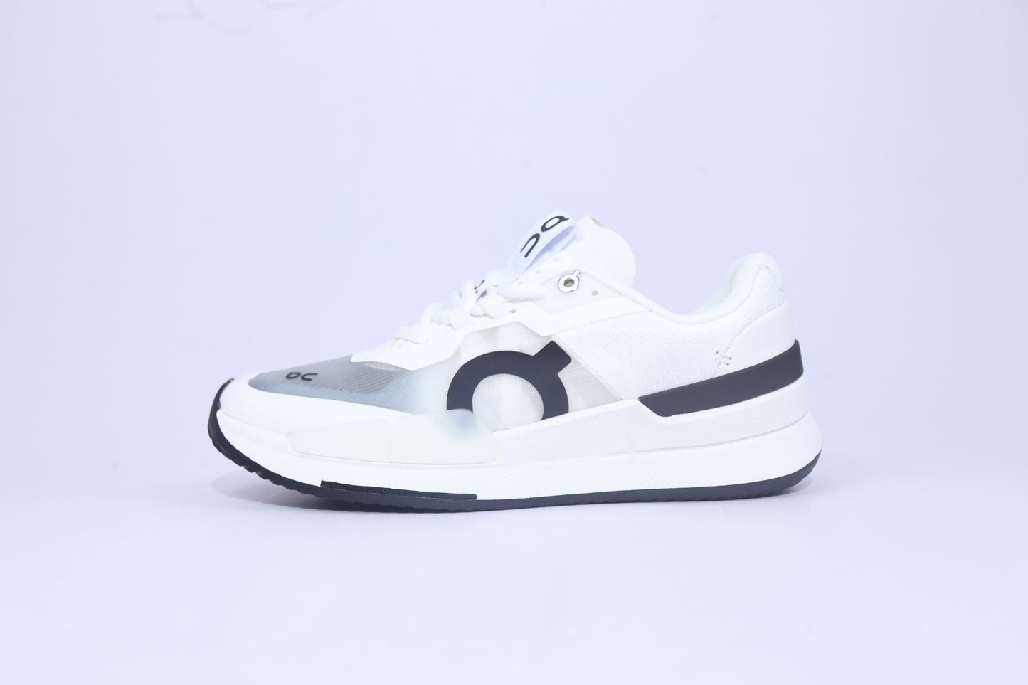 On THE ROGER Pro 2 PADEL WHITE/ black)