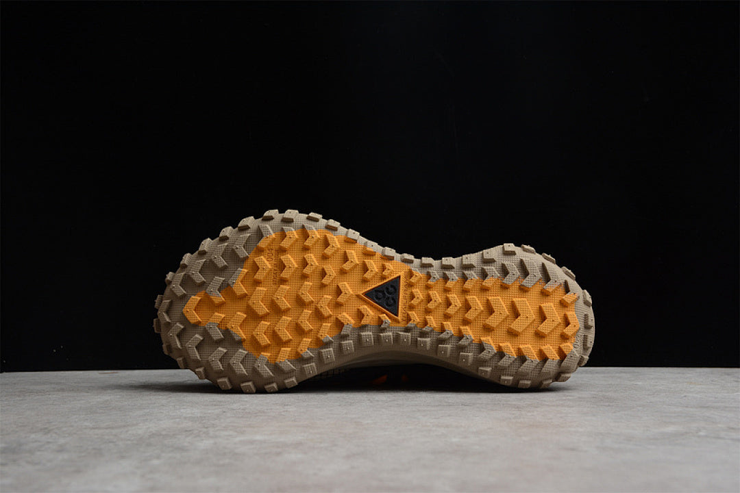 ACG MOUNTAIN FLY LOW FOSSIL STONE/BLACK