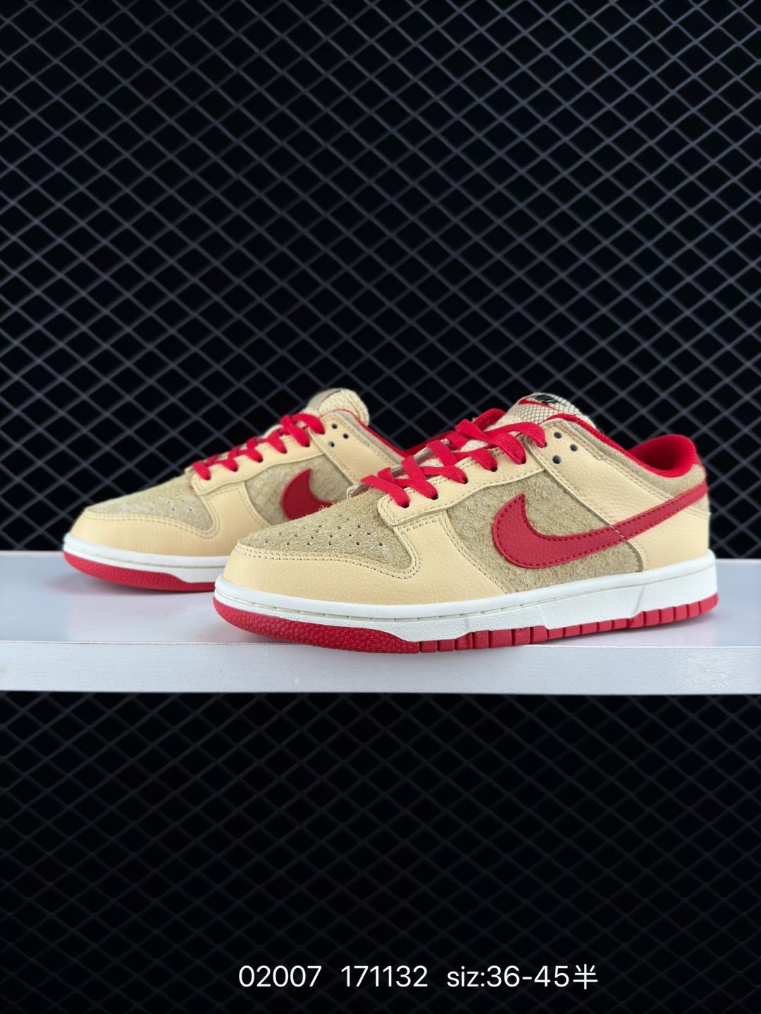Company level ⟡ Nike Dunk Low Waffle Strawberry Waffle Brown Nike Low Top Board Shoes Electric Embroidery Craftsmanship Leather Cutting Clean with No Shards Details Perfect Item Number: HJ9-294 Size: 35.5 36 36.5 37.5 38