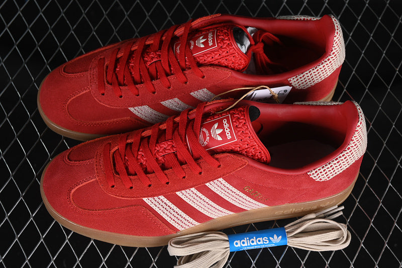 【280】[JI2756]-[ORIGINALS GAZELLE INDOOR BETTER SCARLET/WONDER WHITE/GUM]-[WOMAN:35-39]-[MAN:40-45]