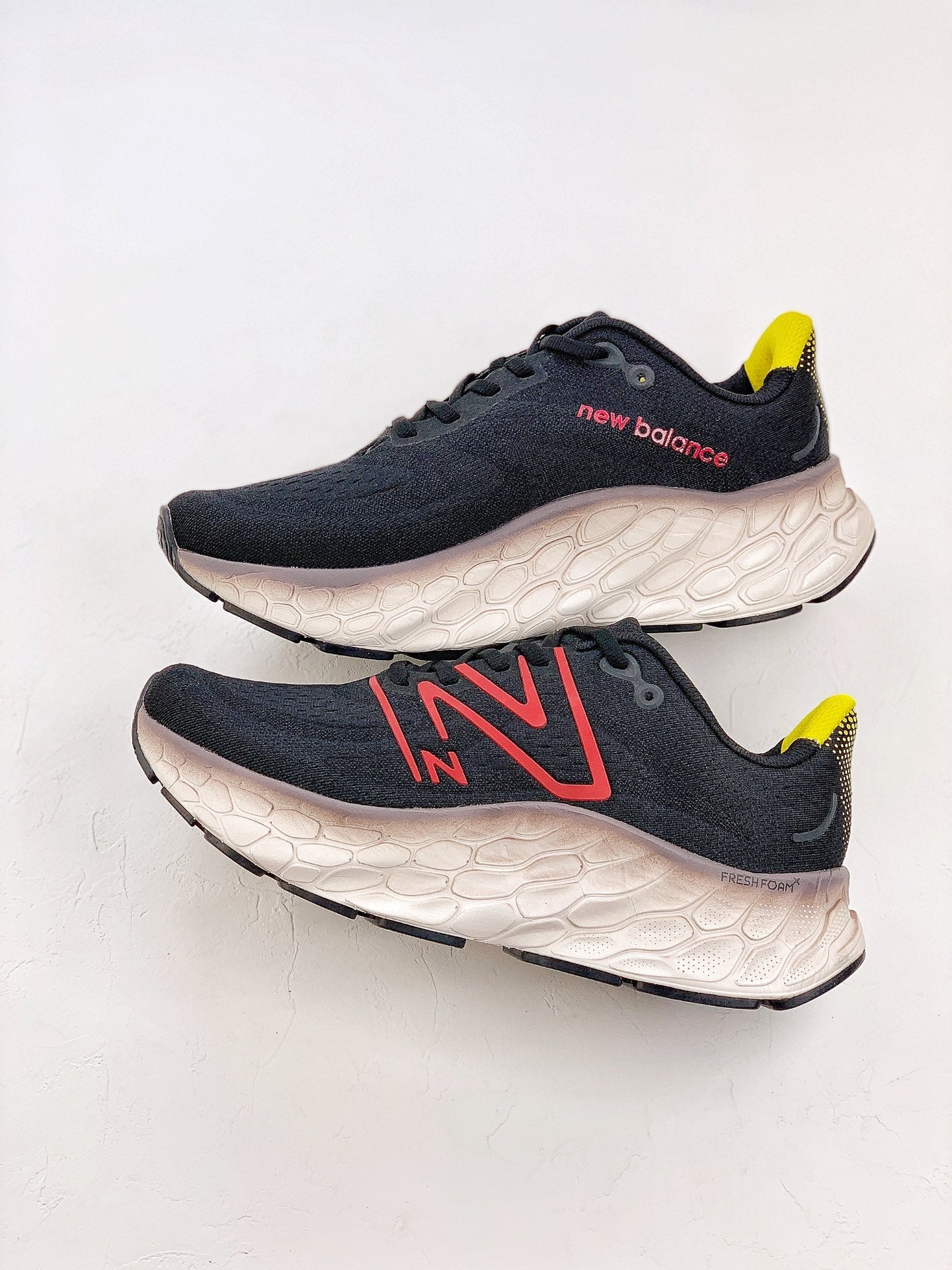 New Balance NB Fresh Foam X More v4 Black Red